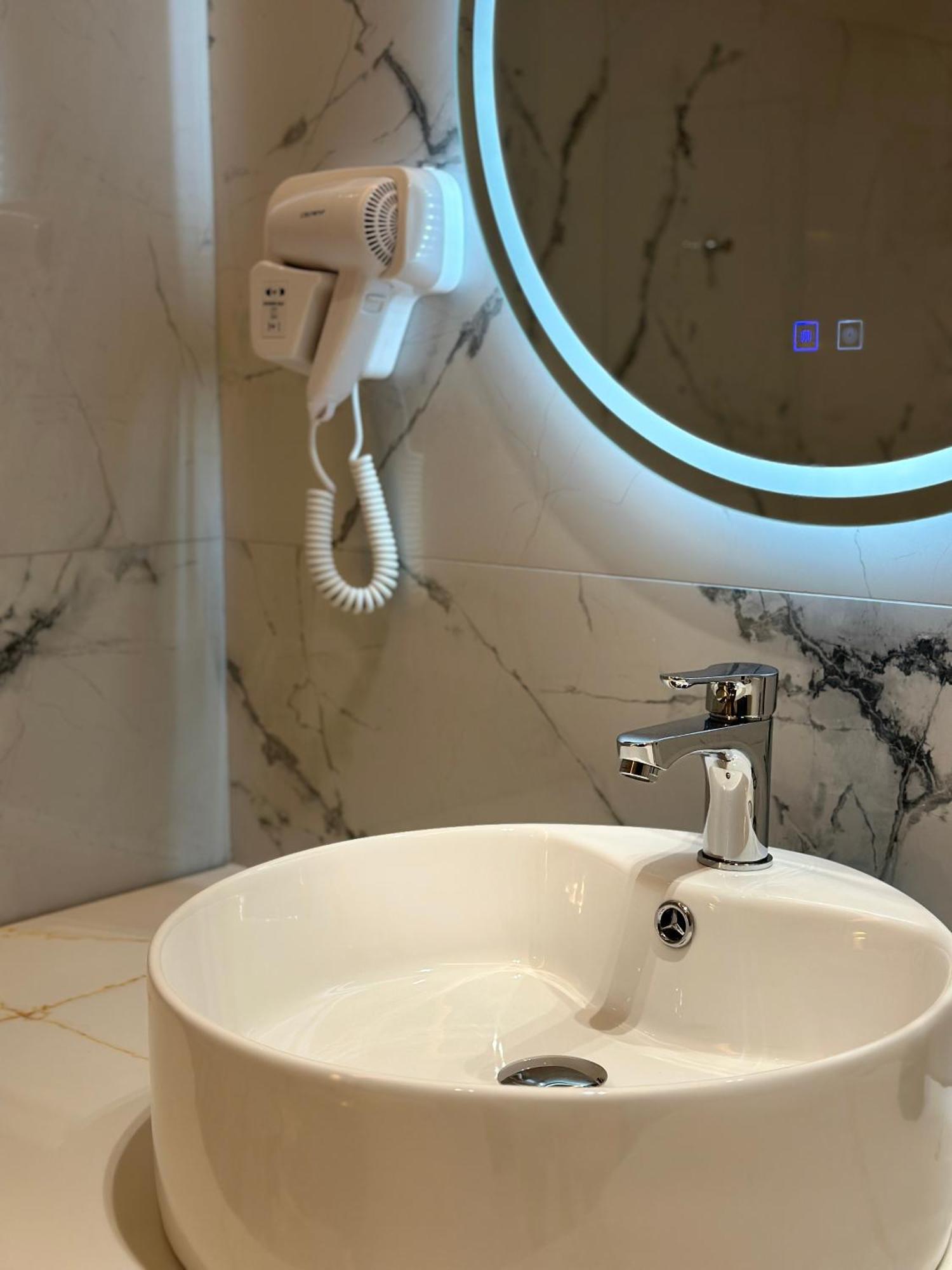 The Roots Boutique Hotel Shkodër 外观 照片